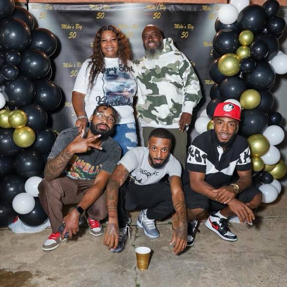 Meet your Posher, Natasha - Picture 1 of 1